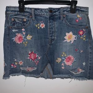 American Eagle Denim Skirt with Floral Embroidery